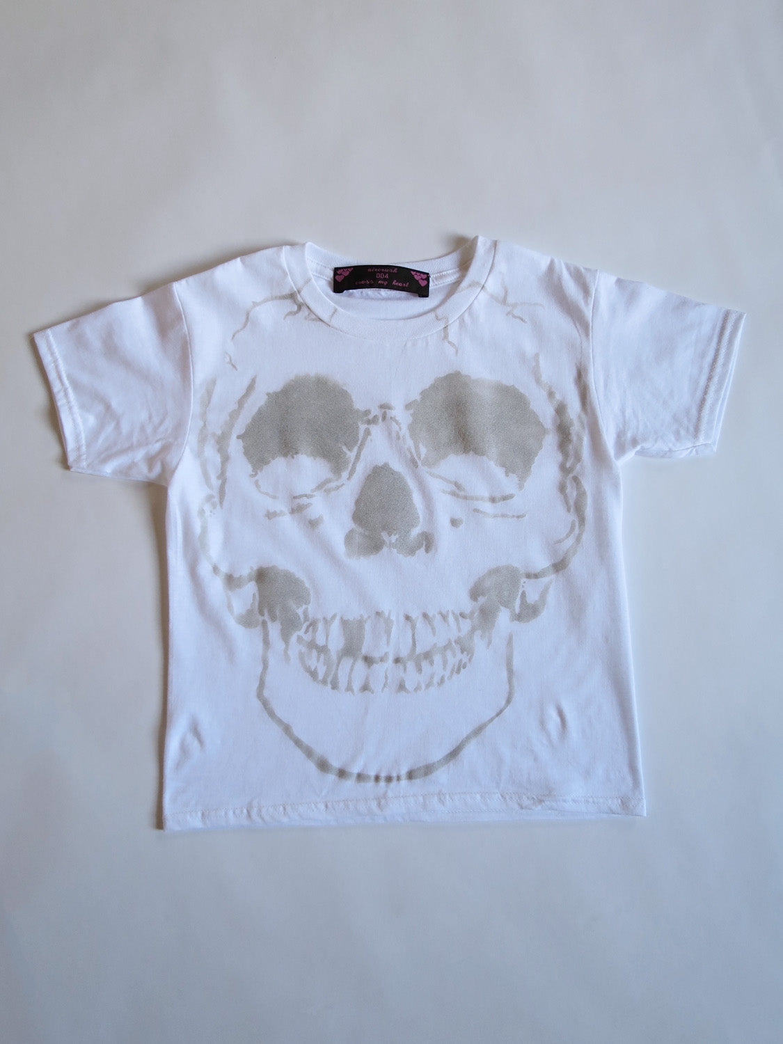 skull tee