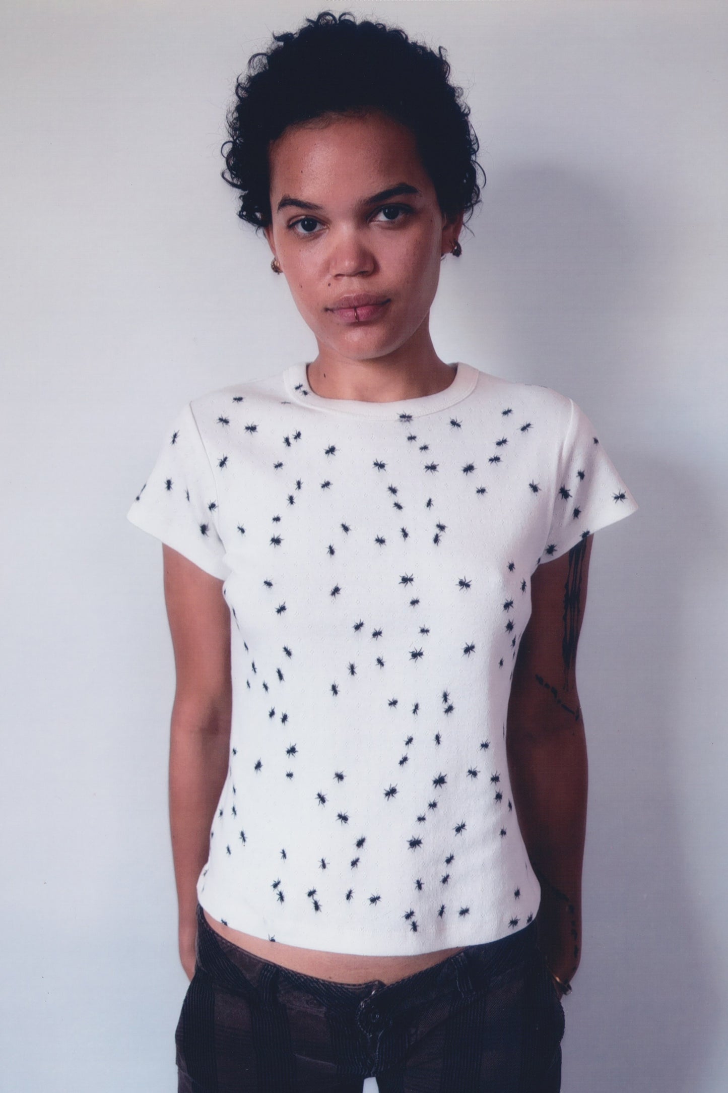 *pre-order* ant tee - white